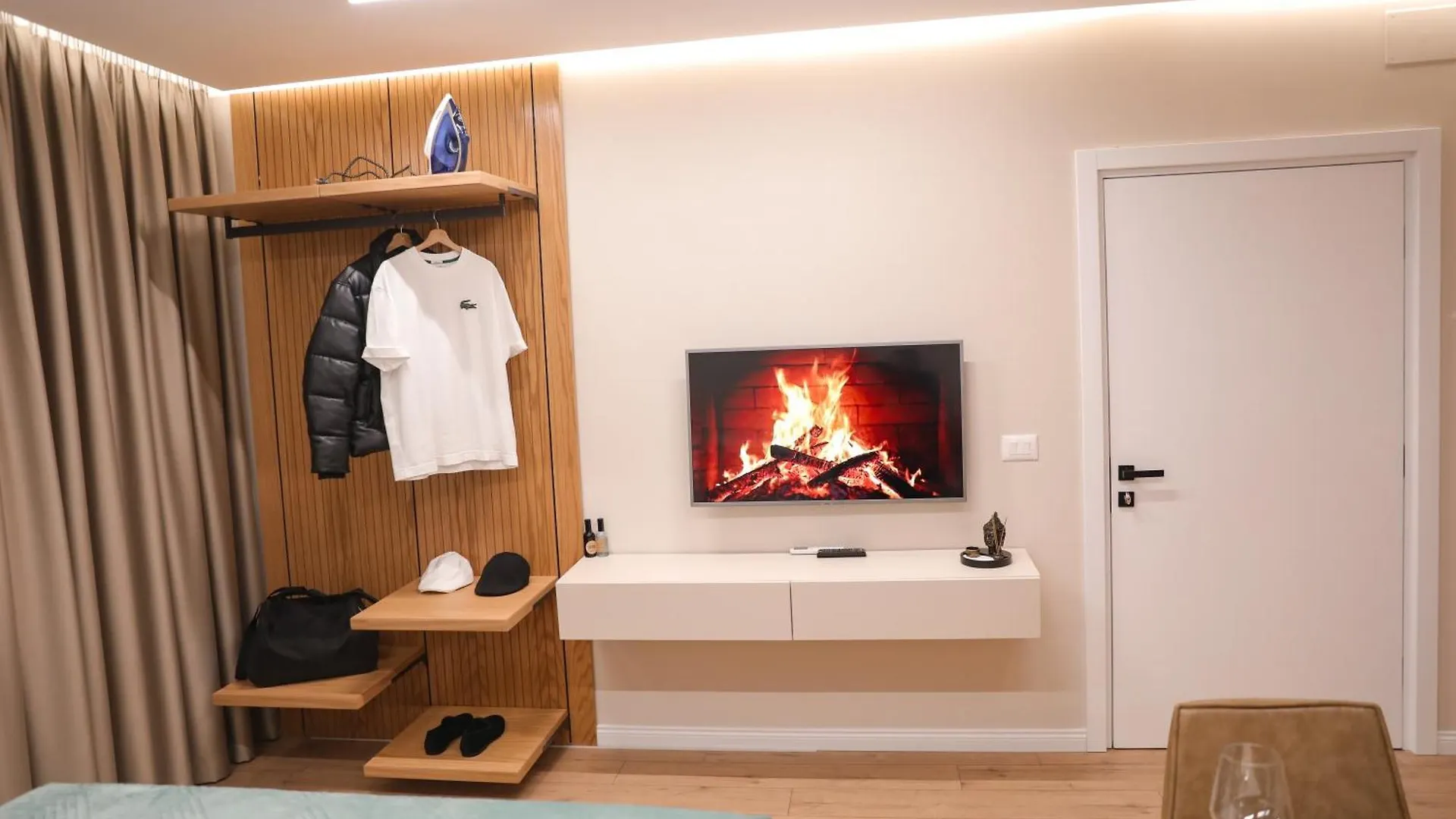 Eli Luxury Home Tirana 0*,